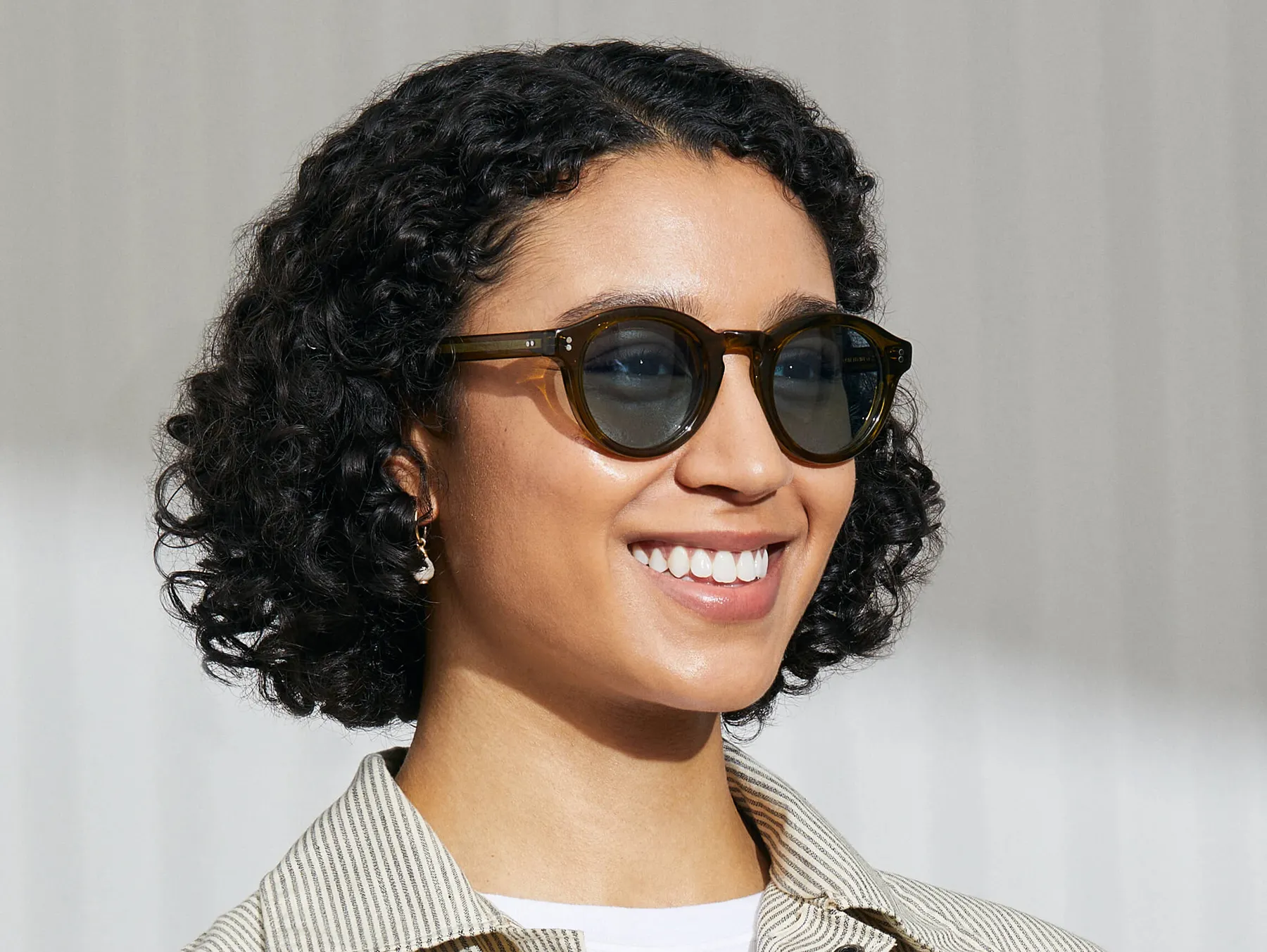 Moscot Keppe Sun sunčane naočare, boja Olive Brown, staklo Mineral Blue, na licu