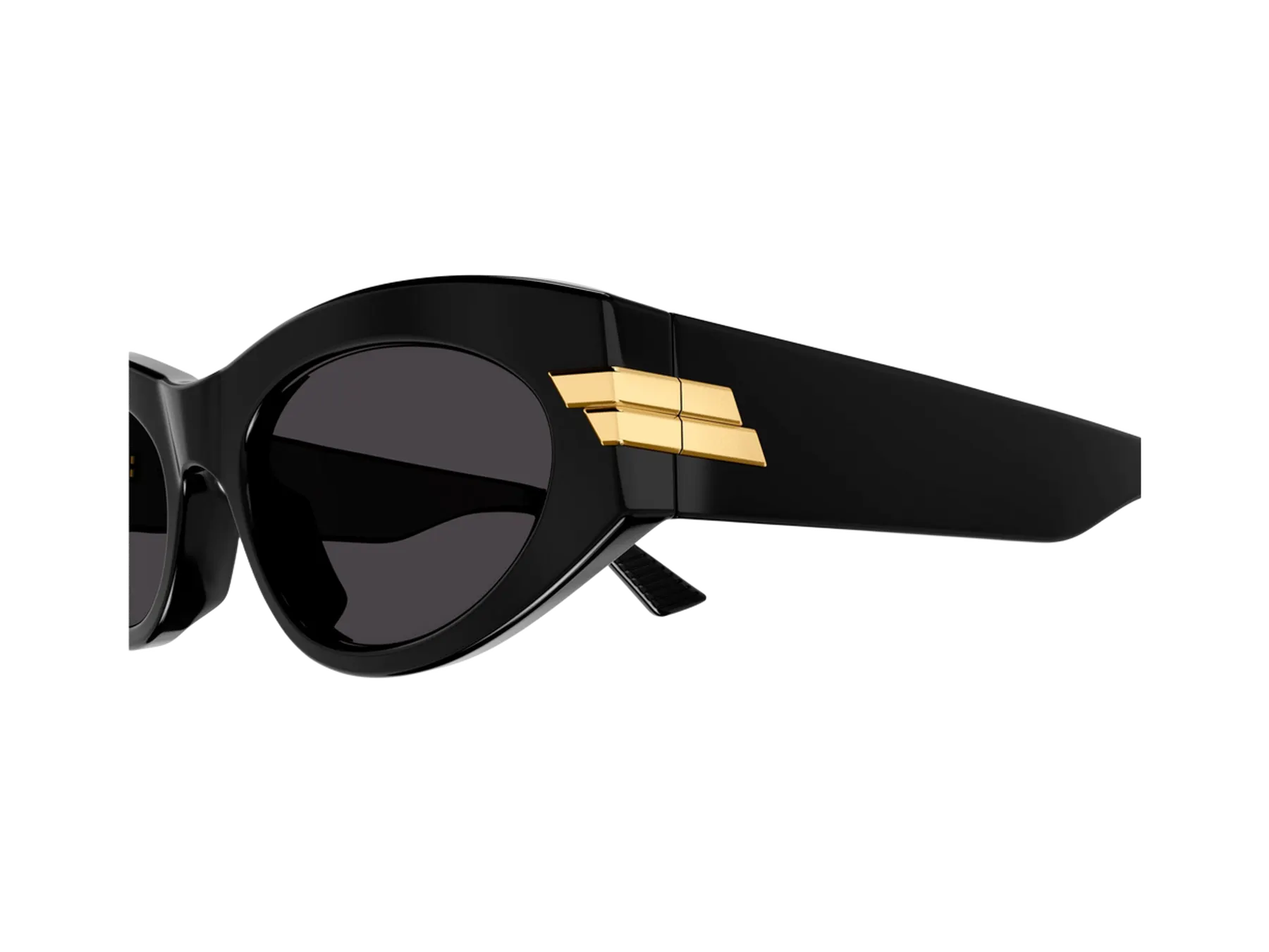 Bottega Veneta BV1189S sunčane naočare, boja Shiny Black, detalj zlatnih traka na uglu