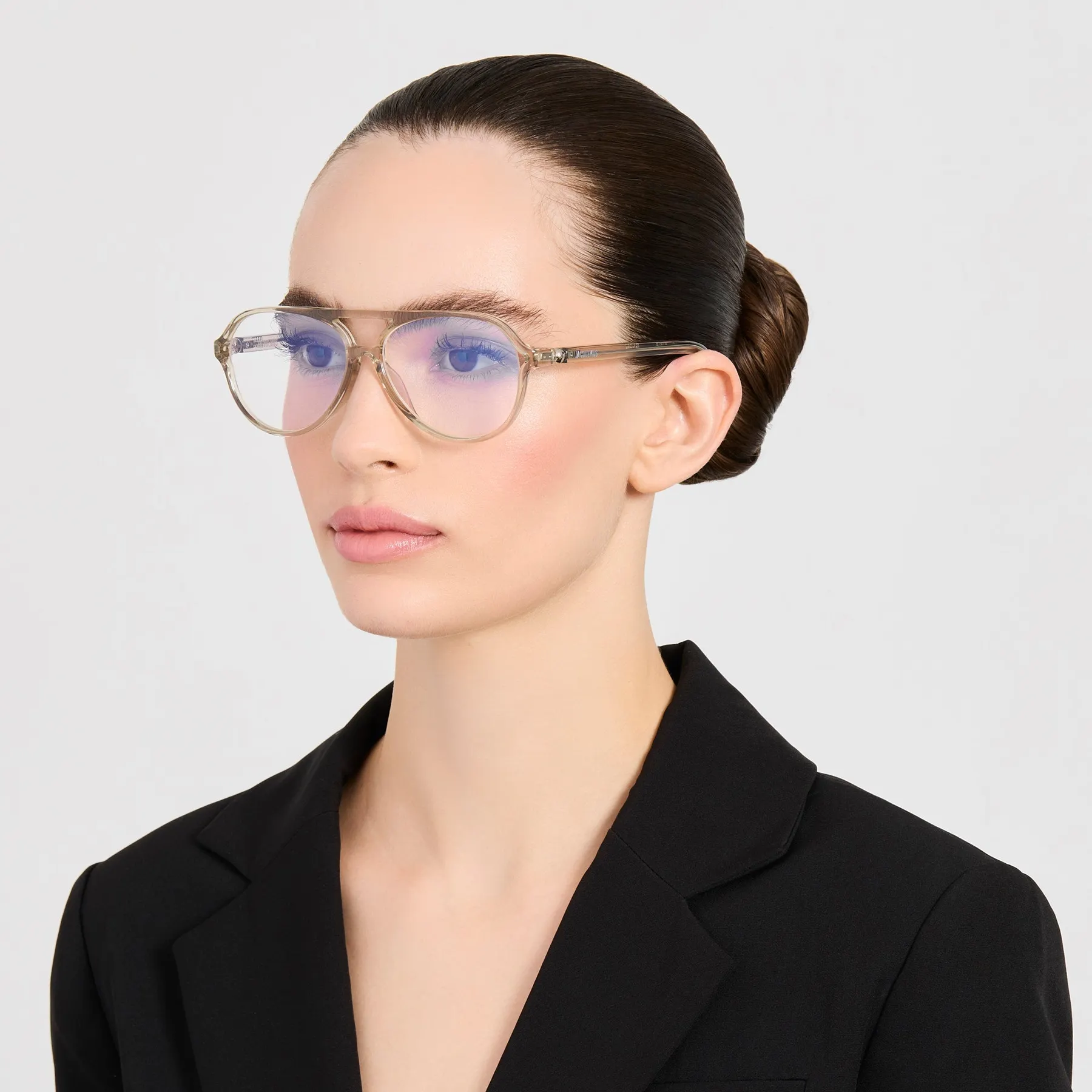 Model wearing Jacquemus Pastro Optical optical glasses in Smoke