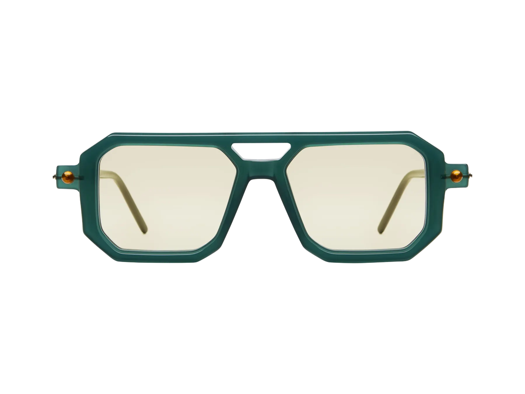 Kuboraum P8 Green Bottle, prednja strana