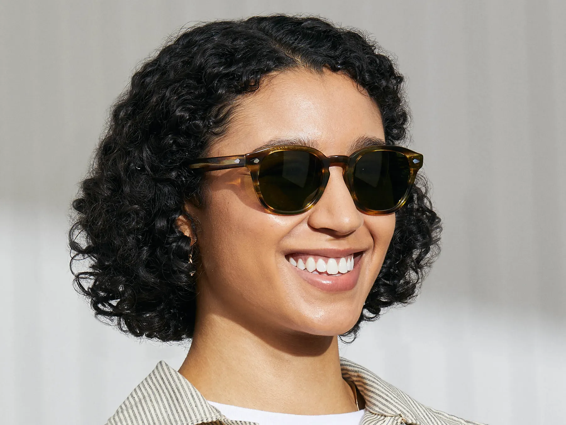 Moscot Lemtosh Sun sunčane naočare, boja Bamboo, staklo Calibar Green, na licu