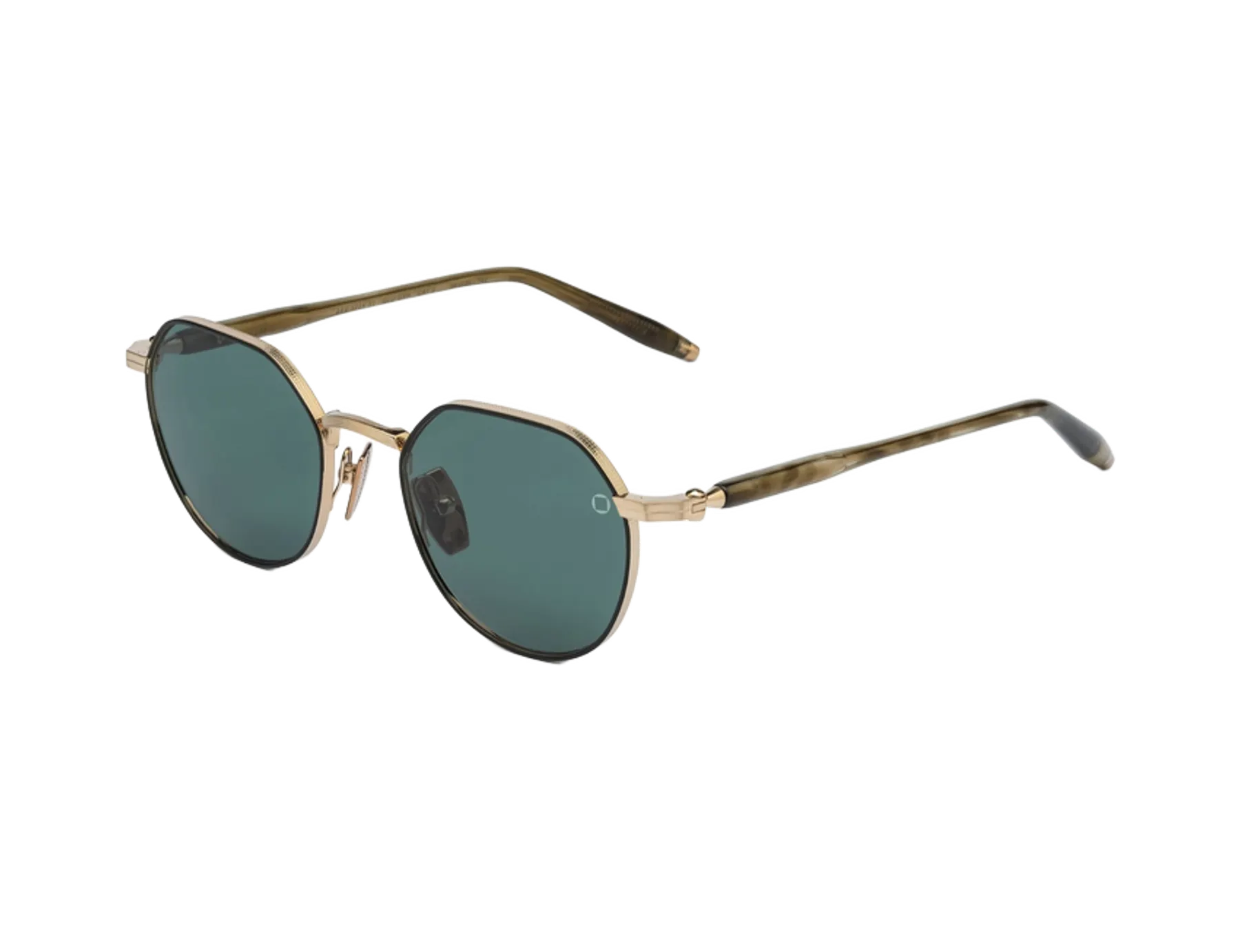 Akoni Themis sunčane naočare, boja Brushed 12k Gold/Black Enamel/Green Tortoise Swirl, pogled iz ugla