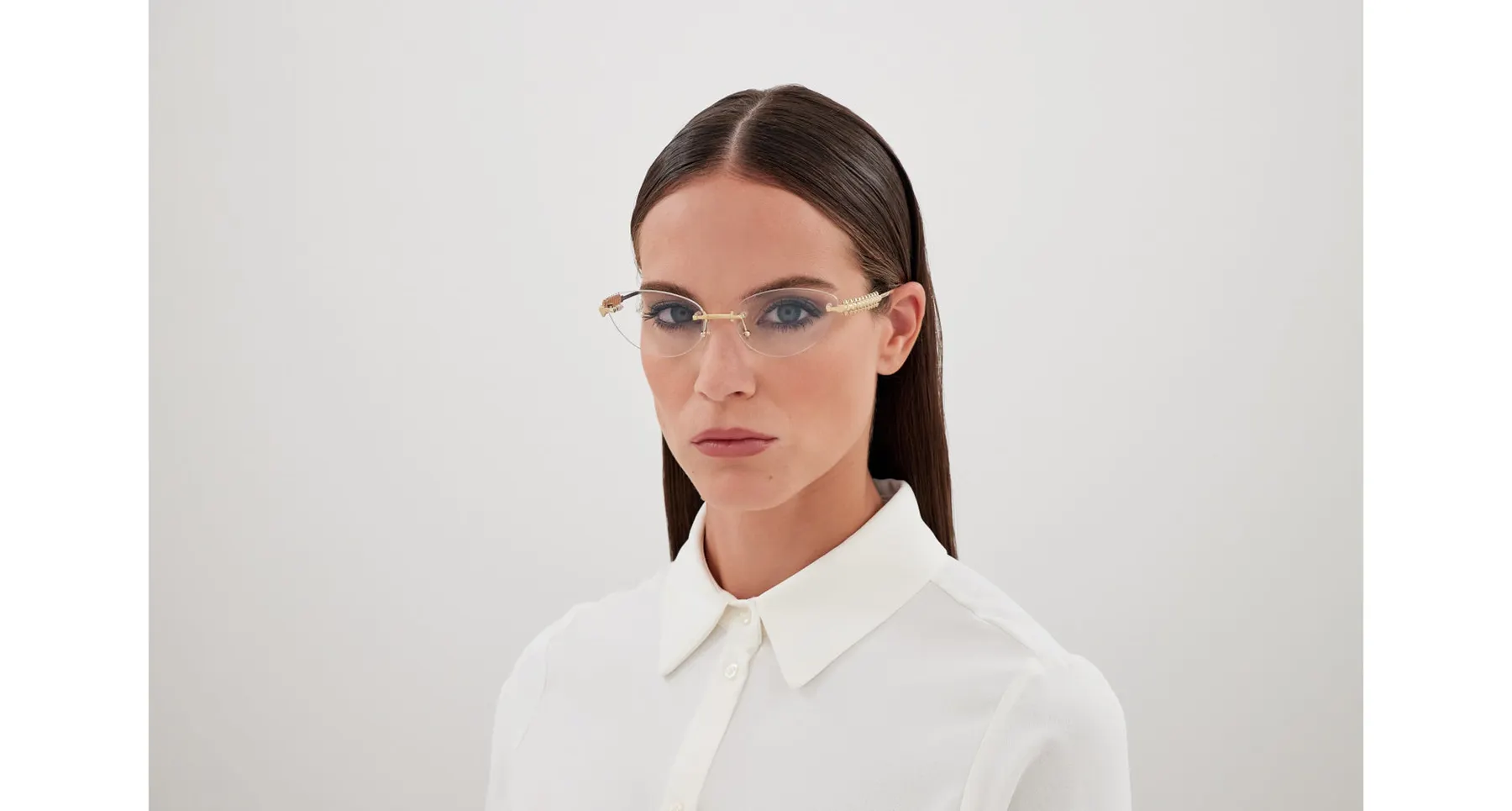 Cartier Clash de Cartier CT0565O optical glasses, colour Gold, on model